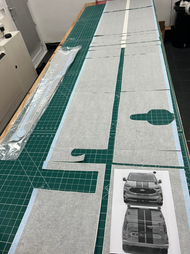 Ford Transit Custom MKII Graphics Kit 01